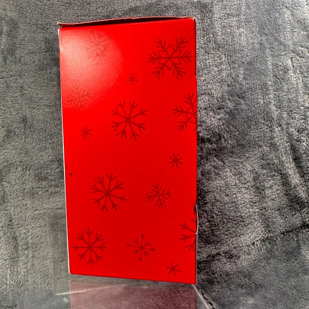 Hallmark FRIENDS‎ Central Perk Cafe Couch Christmas Ornament w Box